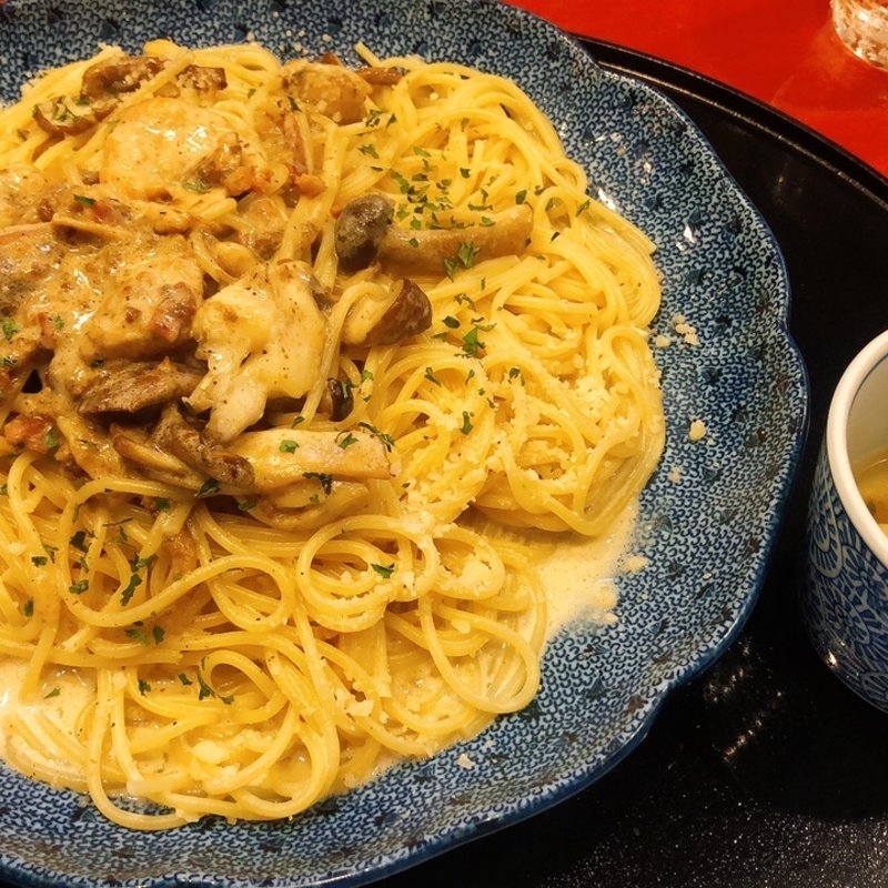 伊達鶏と秋のきのこのポルチーニクリームソース(洋麺屋五右衛門 堺高島屋店)