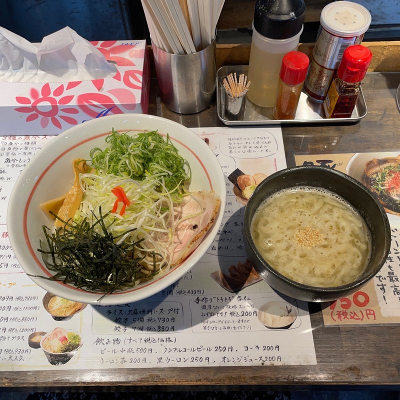 ねぎ塩つけ麺(俺らラーメン ちょもらんま)