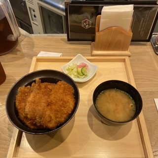 (新潟カツ丼 タレカツ 心斎橋店)