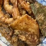 お気軽天丼（エビ天　5本＋野菜）