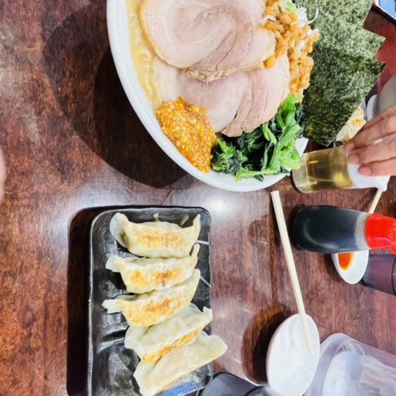 得豚王(横浜家系ラーメン 吟家（GINYA） 東金店)