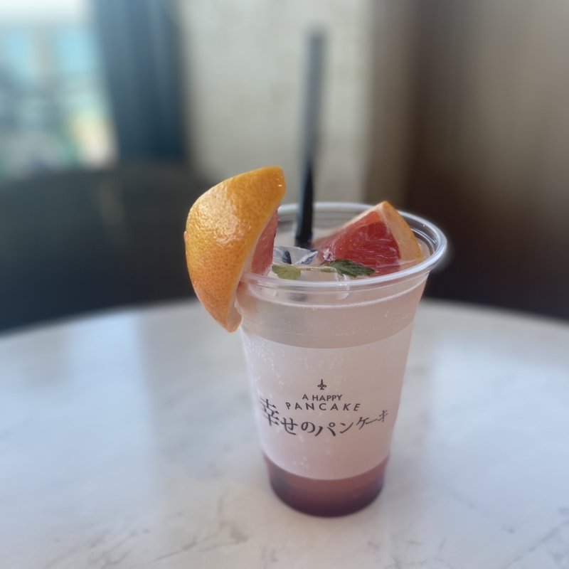 フランボアーズ＆グレープフルーツソーダ(幸せのパンケーキ　淡路島テラス)