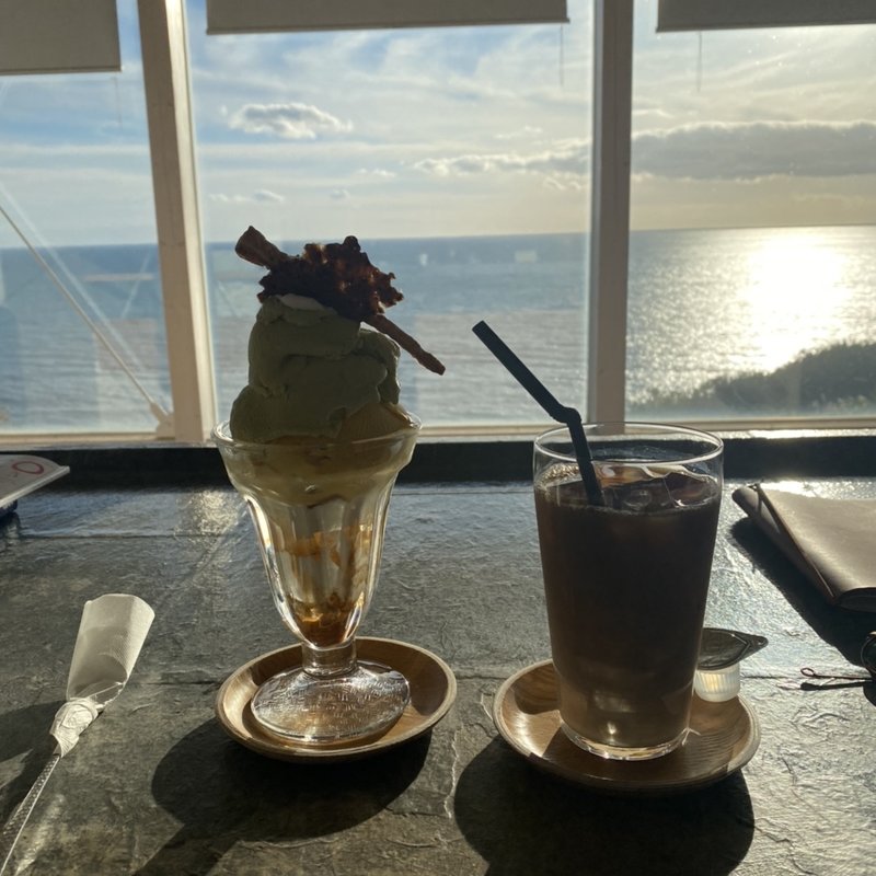 (椿サロン 夕焼け店 )