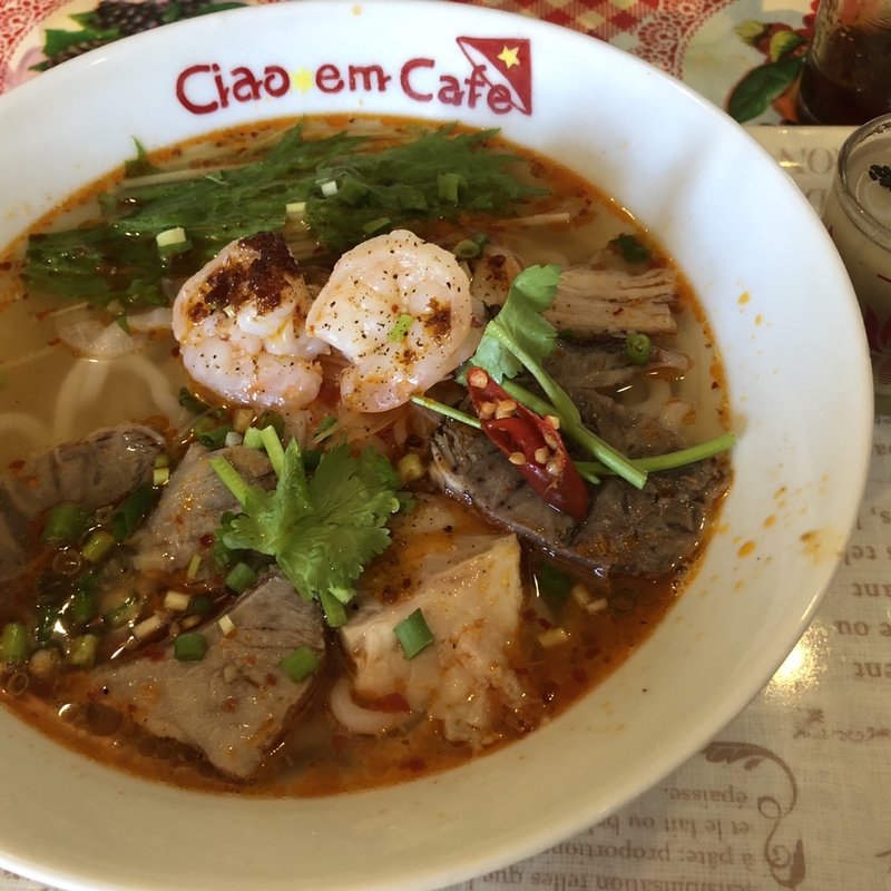 ブンボーフエセット(ピリ辛牛スジスープ麺)(Ciao em Cafe（チャオエムカフェ）)