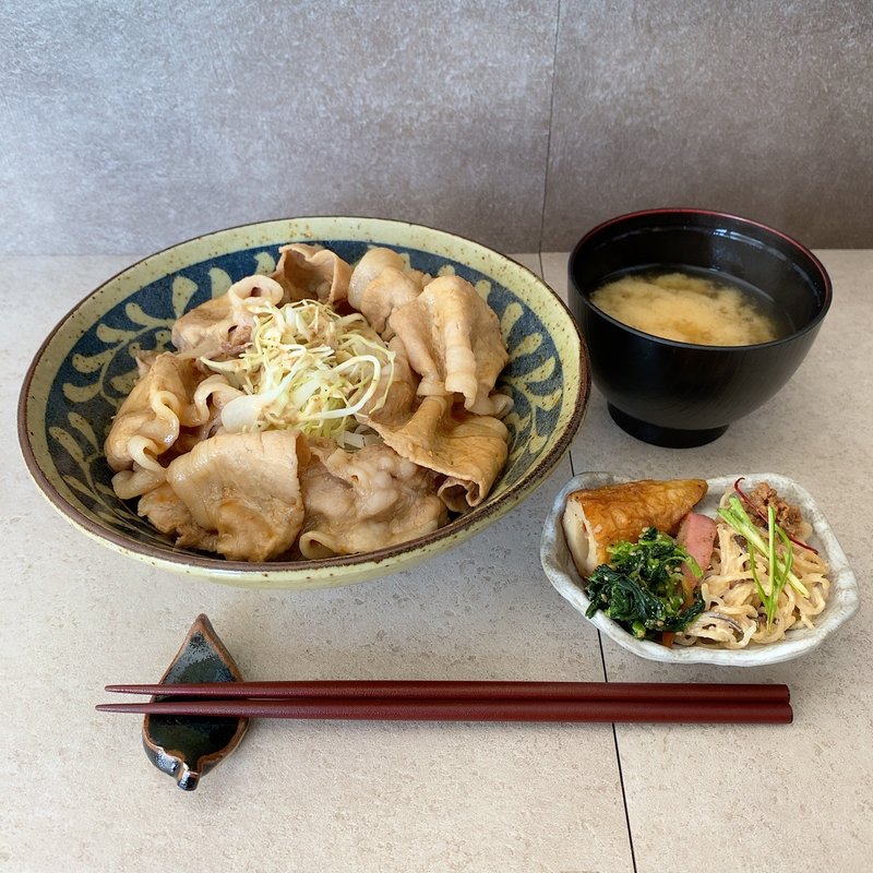 黒豚ロース丼(満つ葉)
