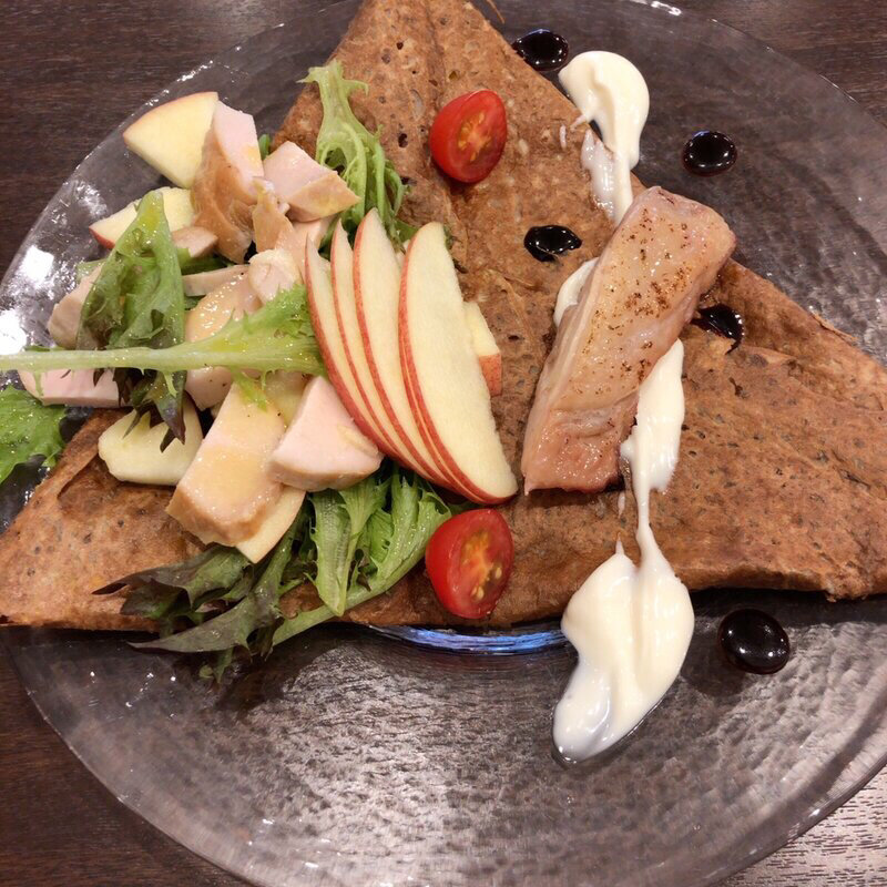 自家製鶏肉と林檎のガレット(ガレッテリア ダ・サスィーノ （Galetteria Da Sasino）)