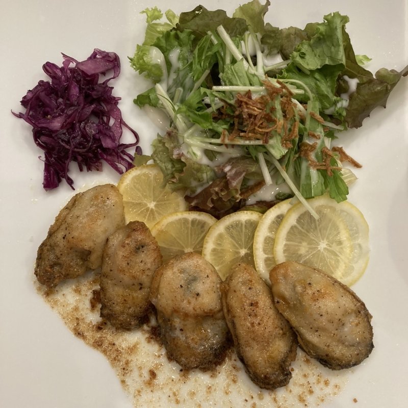 本日の牡蠣のバターソテー（２P）(オイスターテーブル 上野店 （OysterTable）)