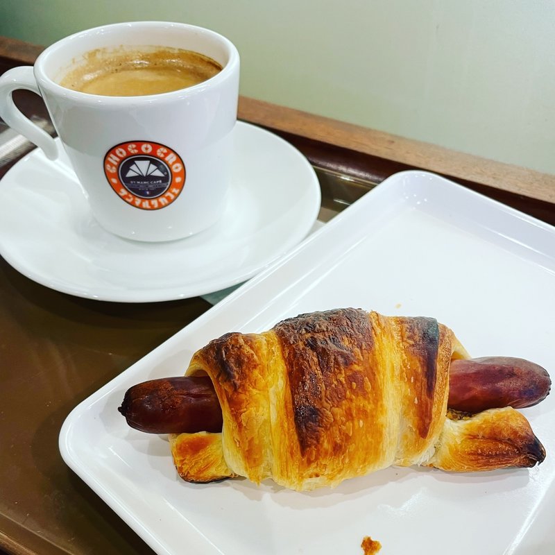 ウインナークロワッサン(サンマルクカフェ 四ツ谷駅前店)