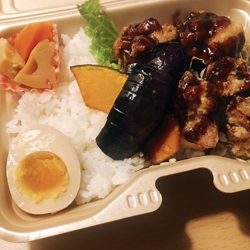 唐揚げ弁当(暴れん坊チキン)