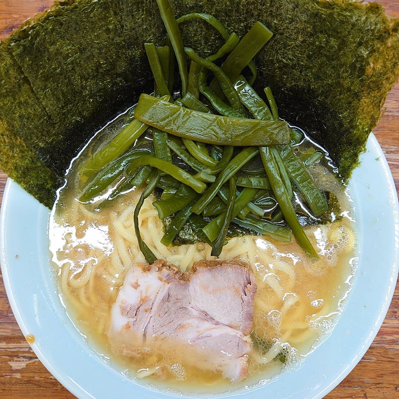 ラーメン＋のり増し＋茎わかめ(まこと家 （まことや）)