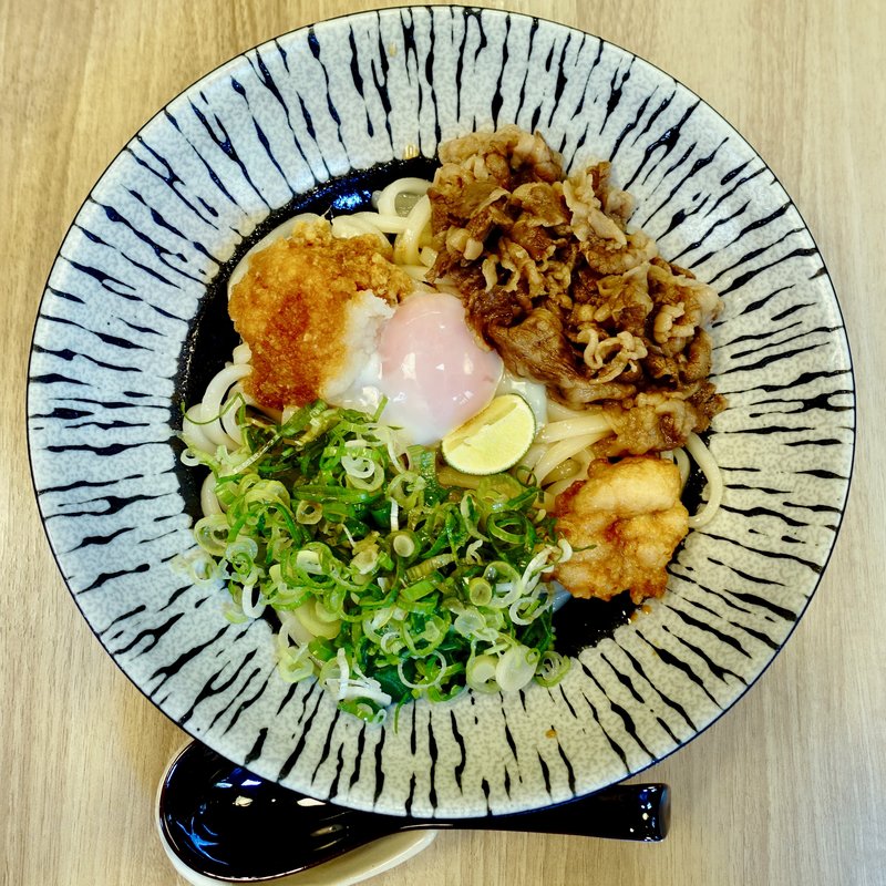 国産牛肉おろし温玉ぶっかけ(七福亭 （しちふくてい）)