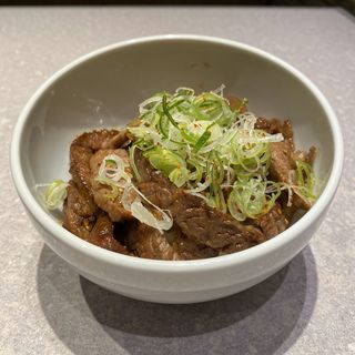 ブランド牛部位おまかせ焼肉丼(肉や大善 クロスゲート店)