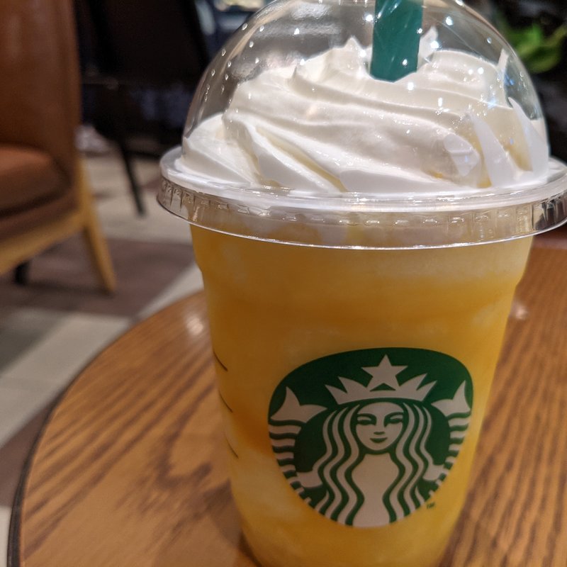Go パイナップル フラペチーノ(Starbucks)