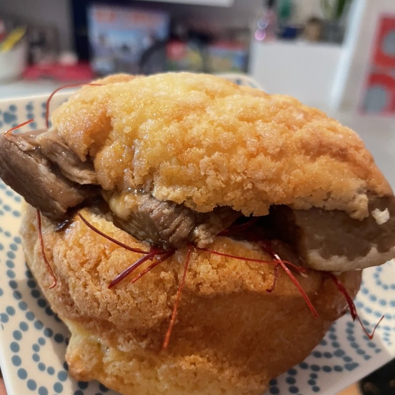 豚の角煮のメロンパン(BENKEI  （ベンケイ）)