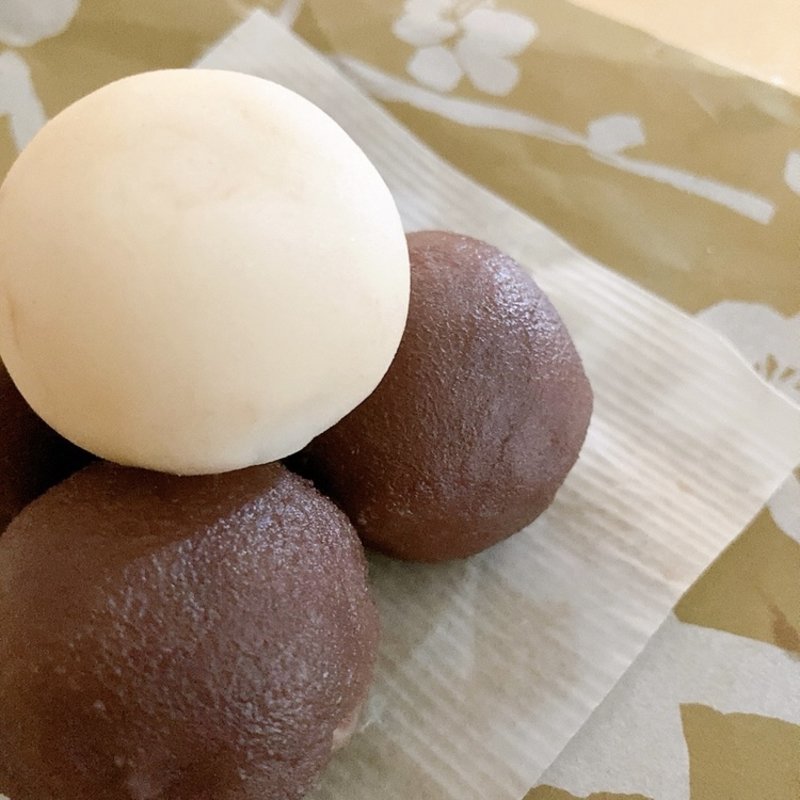 お月見団子(御菓子司 道楽屋 （どうらくや）)