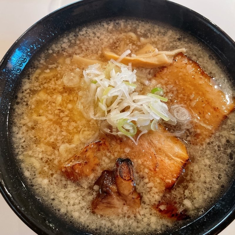 しょうゆらーめん(満喜)