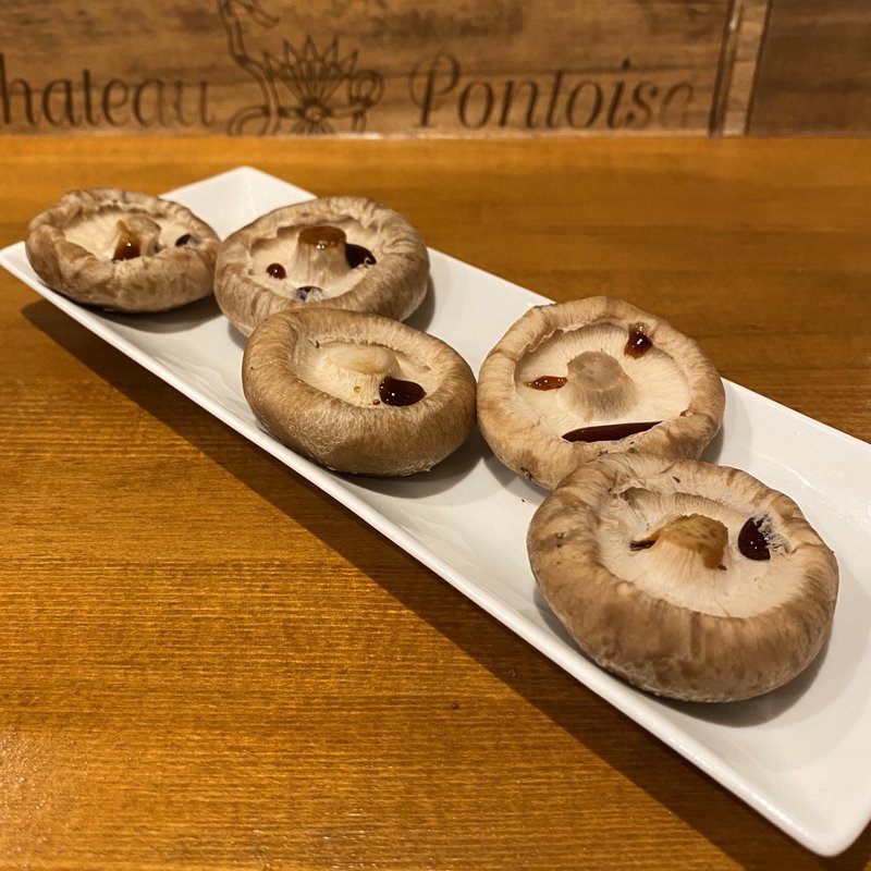 世界一のしいたけ(平成ホルモン 平田町駅前店)