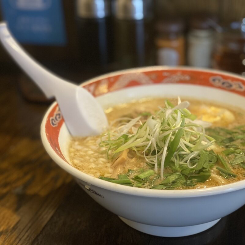 胡麻とニラの辛口ラーメン(いせのじょう)