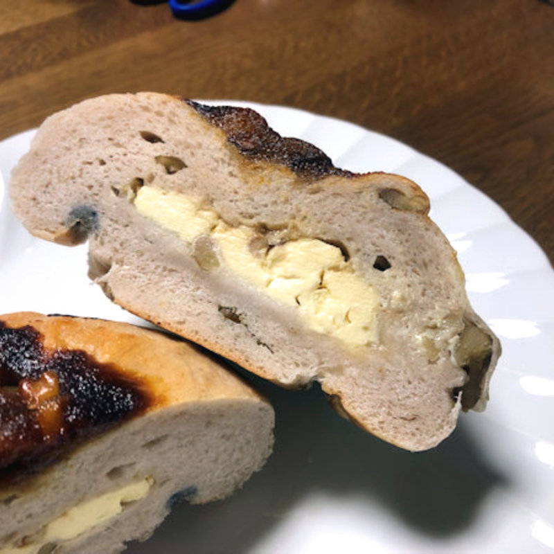 ベーグル（味噌ナッツクリームチーズ）(ブランジェリーケン)
