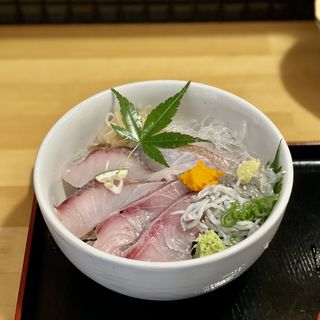 地魚丼(炙り屋　丸笑)
