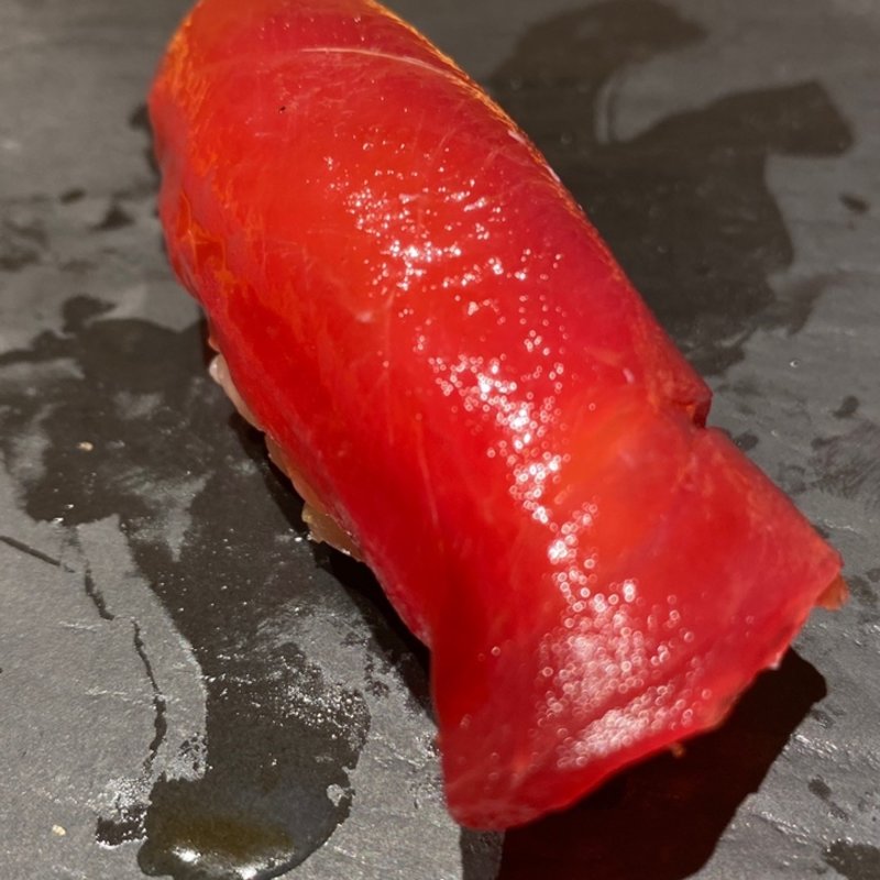 マグロ赤身握り(SUSHI TOKYO TEN、横浜)