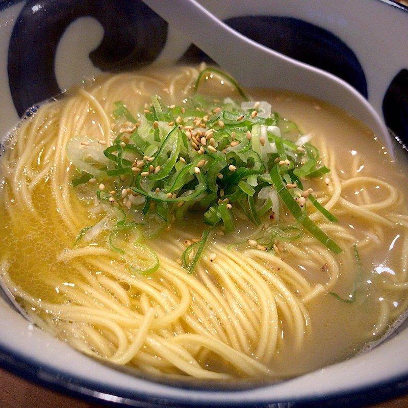 〆の鶏中華 塩(鳥”夢)