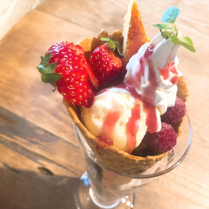 ベリーベリーパフェ(パームスカフェ 自由が丘店)