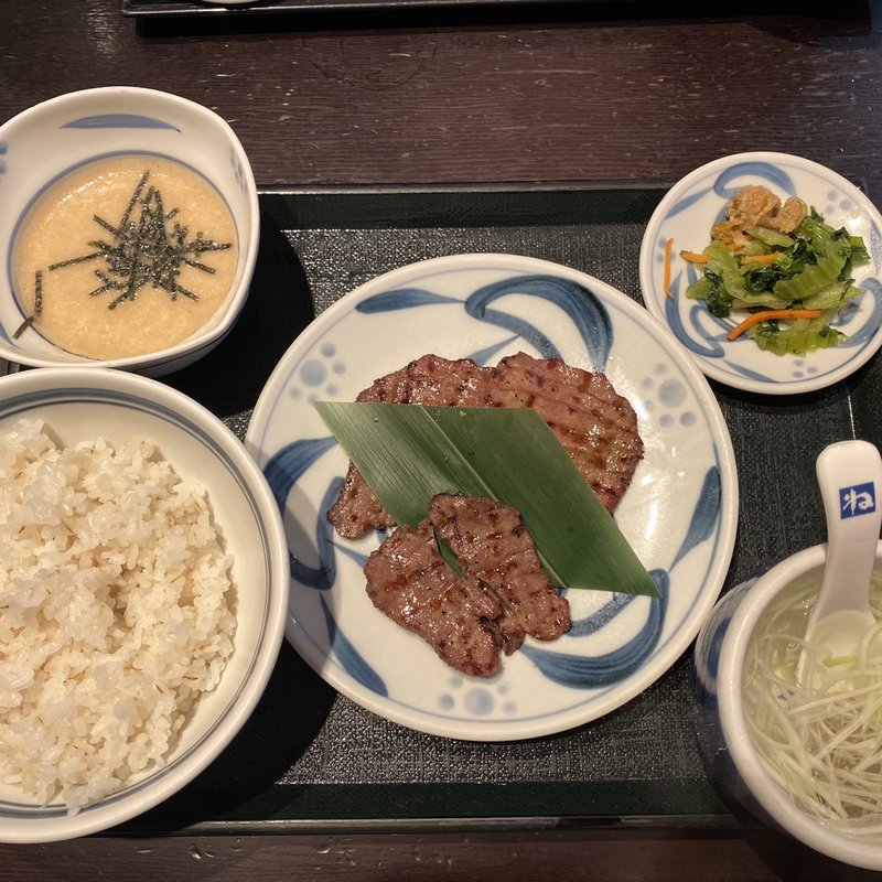 まるねセット(牛たんねぎし ヤエチカ店)