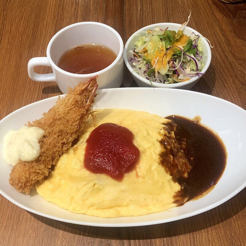 オムライス&カニクリームコロッケ(ビフテキ家あづま)