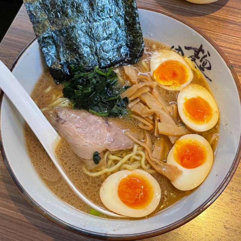 味玉ラーメン(究極ラーメン 横濱家 都筑インター店)