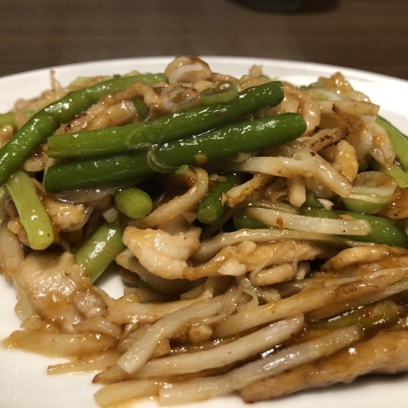 豚肉とニンニクの茎辛み炒め(中華れすとらん とらの子 )