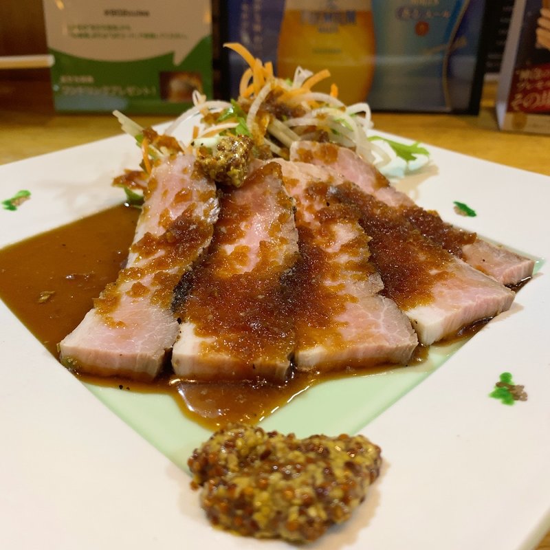 絶品芳寿豚ローストポーク(北新地 ぎょうざ家 岩倉駅前店)