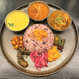 カレー3種(カルパシ （Kalpasi）)