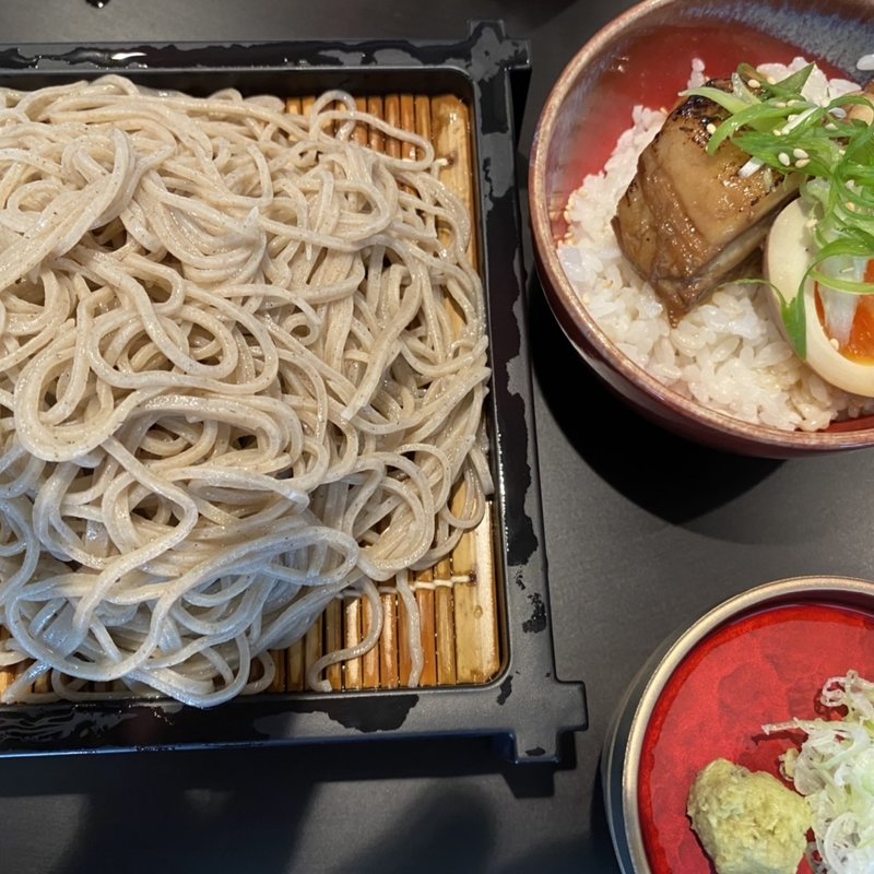 せいろ（大盛）＋角煮丼(蕎麦 蘇枋)