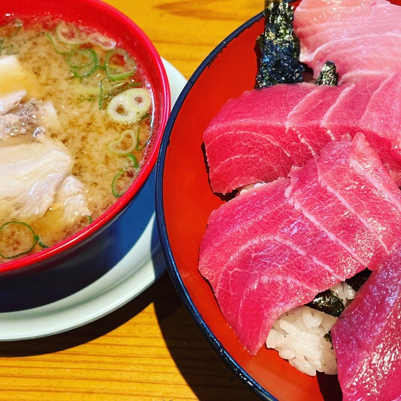 上マグロ丼(東通りまぐろセンター)