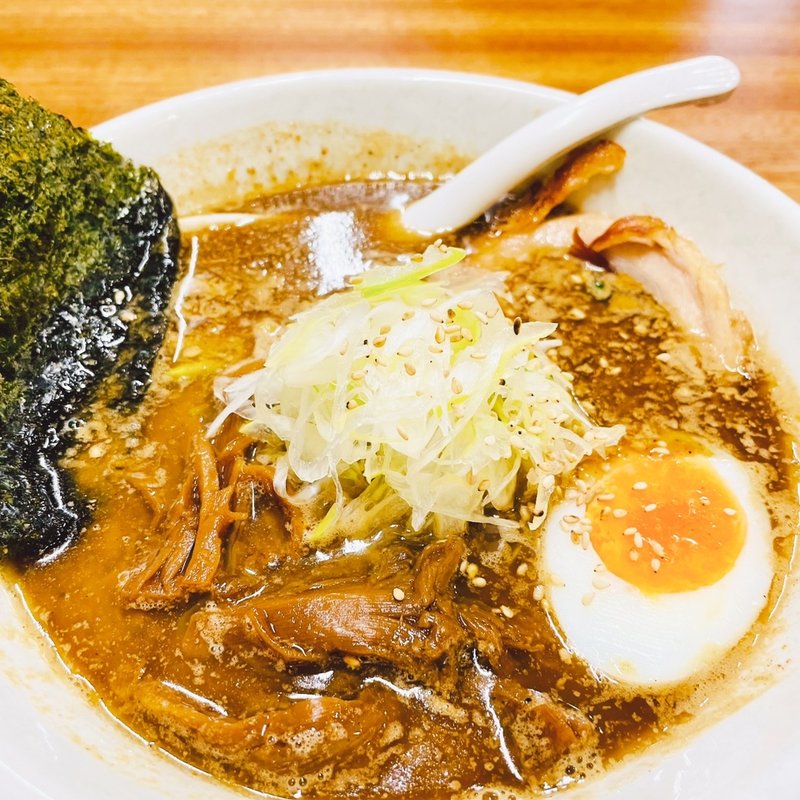 濃厚な魚介類搾り麺　味噌(らーめん優月)