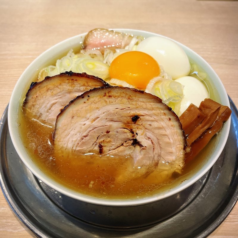 手打ち麺 ネギチャーシューメン(○恵(マルエ))