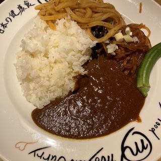 カレーブュッフェランチ(西新宿もうやんカレー なごや )