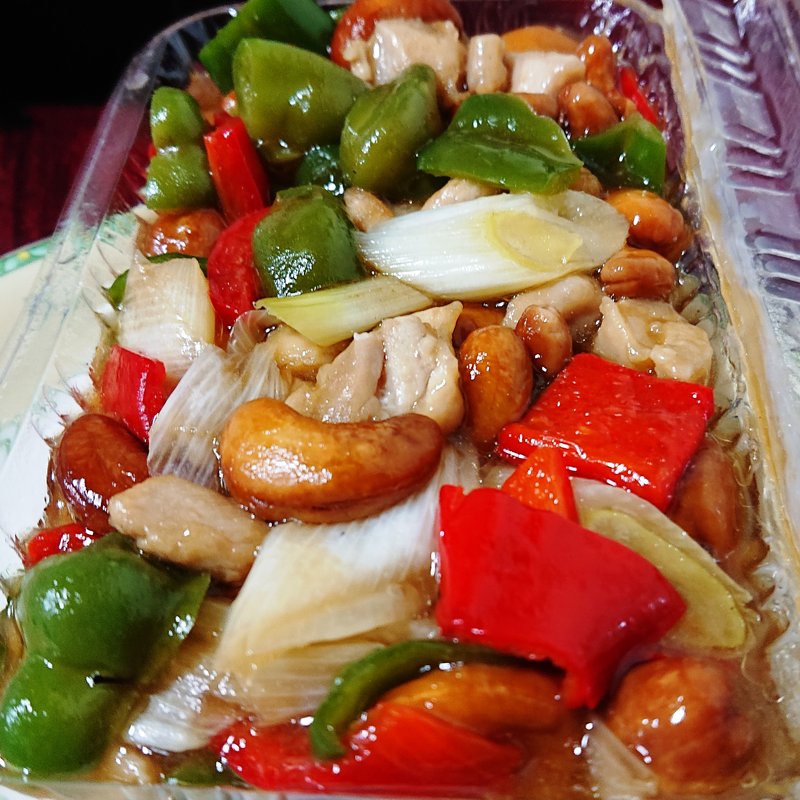 鶏肉とカシューナッツの炒め(角鹿)