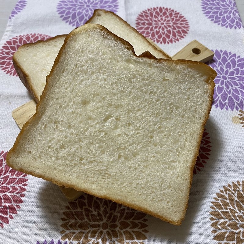 発酵バター高級食パン やまびこ(やまびこベーカリー グランフロント大阪店)