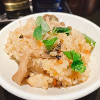 きのこの炊き込みゴハン(柳麺まる重)