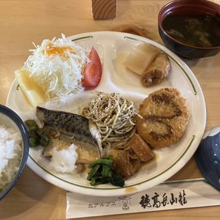 夕食(穂高岳山荘 )