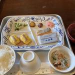 朝食