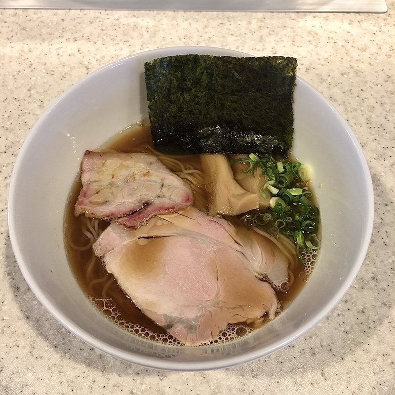 生搾りしょうゆらぅめん(らぅめん考房ありがた屋)