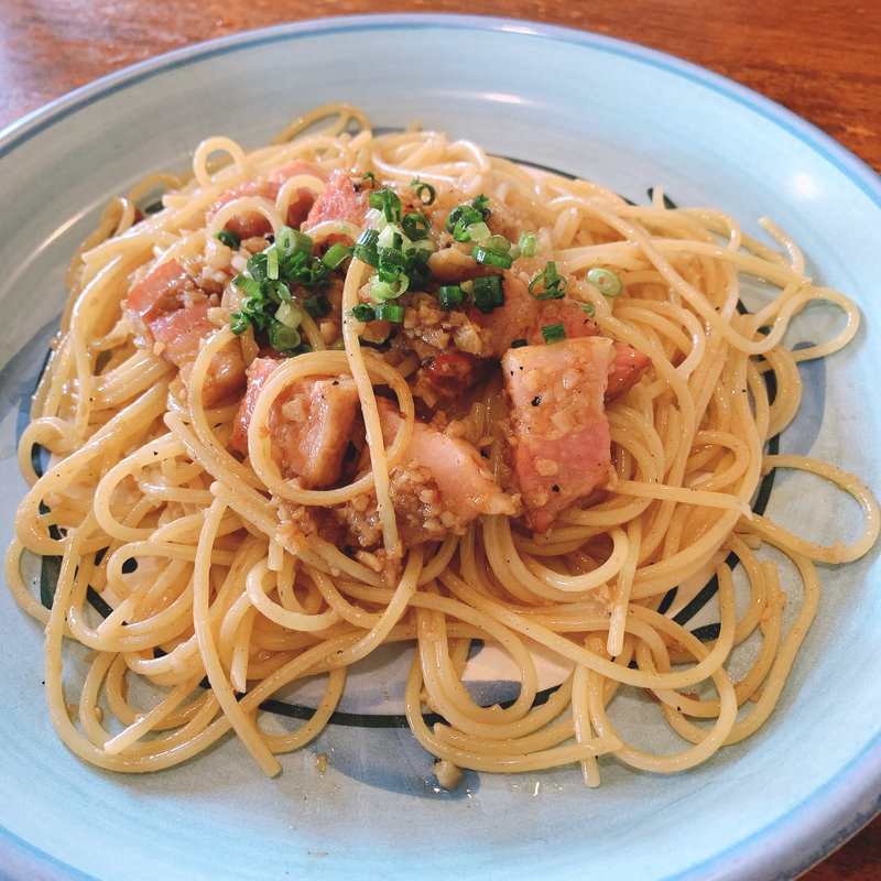 ニンニク・ベーコン(シシリー )