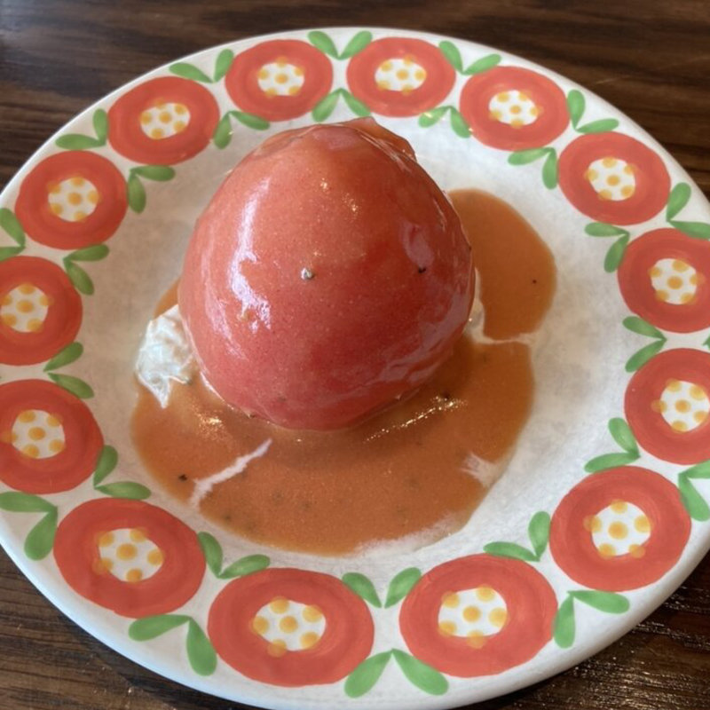 丸ごとトマトサラダ(グリルキャピタル 東洋亭 あべのハルカス店)