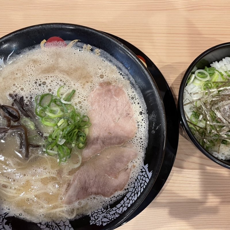 ラーメン＋チャーマヨ丼(横浜家系ラーメン 金山家)
