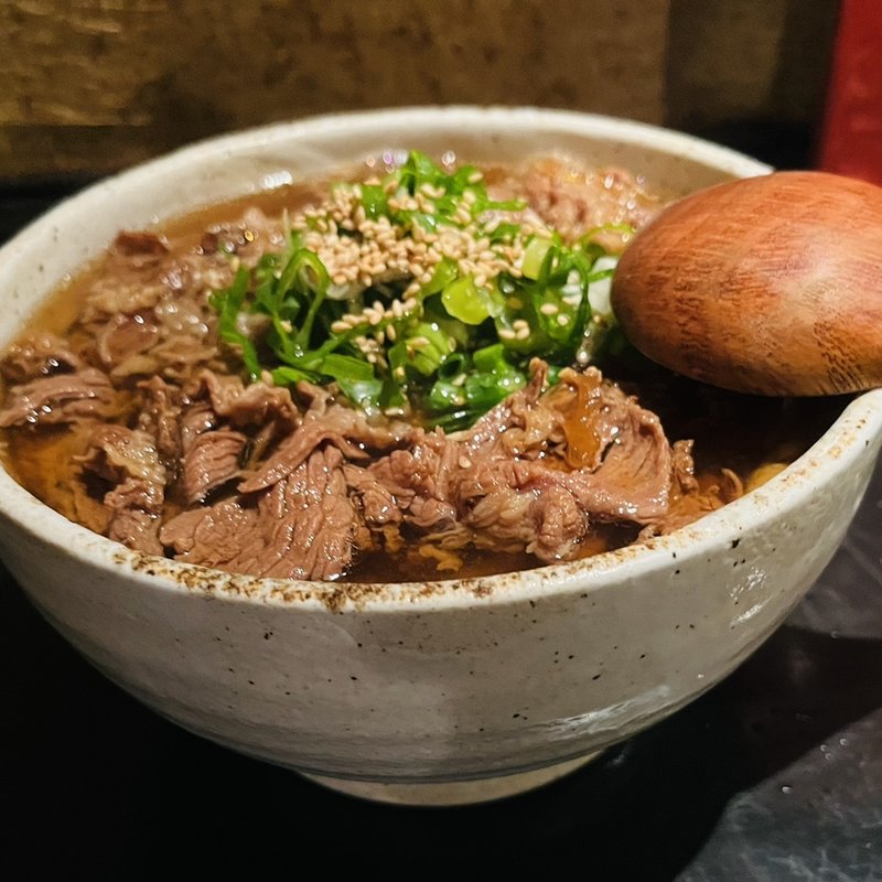 牛肉うどん(葉隠 （はがくれ）)