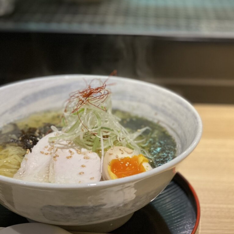 白鶏麺(創作ラーメン 香涼)
