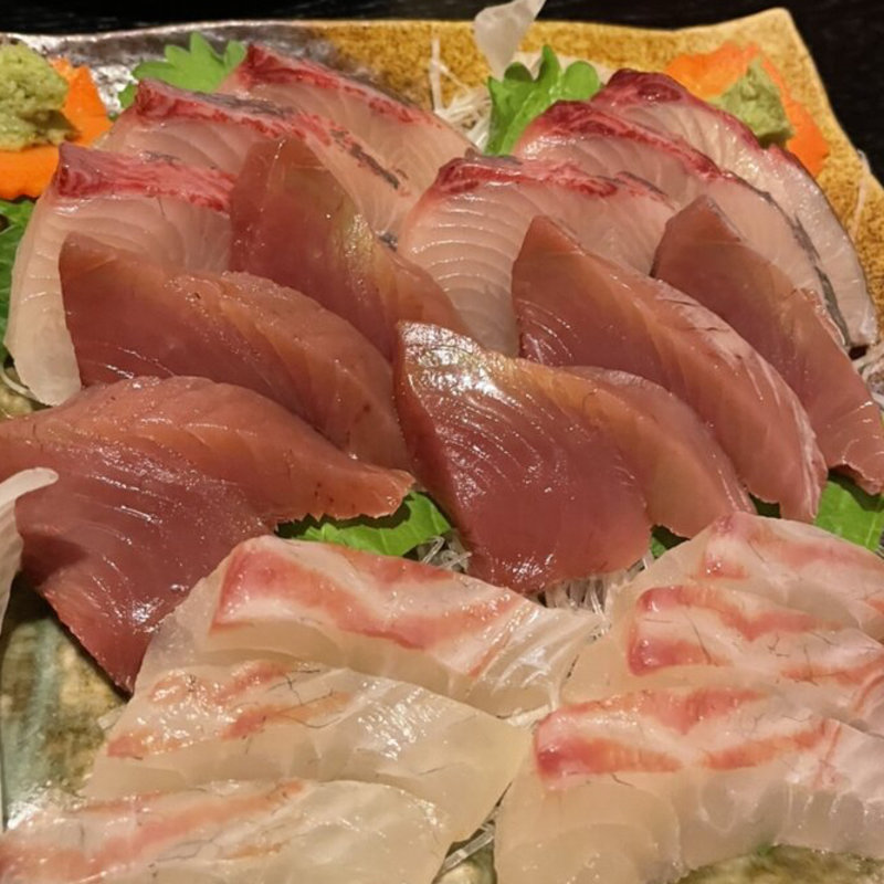 刺身3点(居酒屋　上半 （【旧店名】居酒屋佰味）)